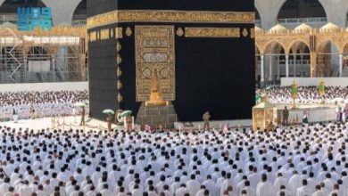 صورة حجز أداء العمرة في رمضان عبر تطبيقي “اعتمرنا” و”توكلنا”